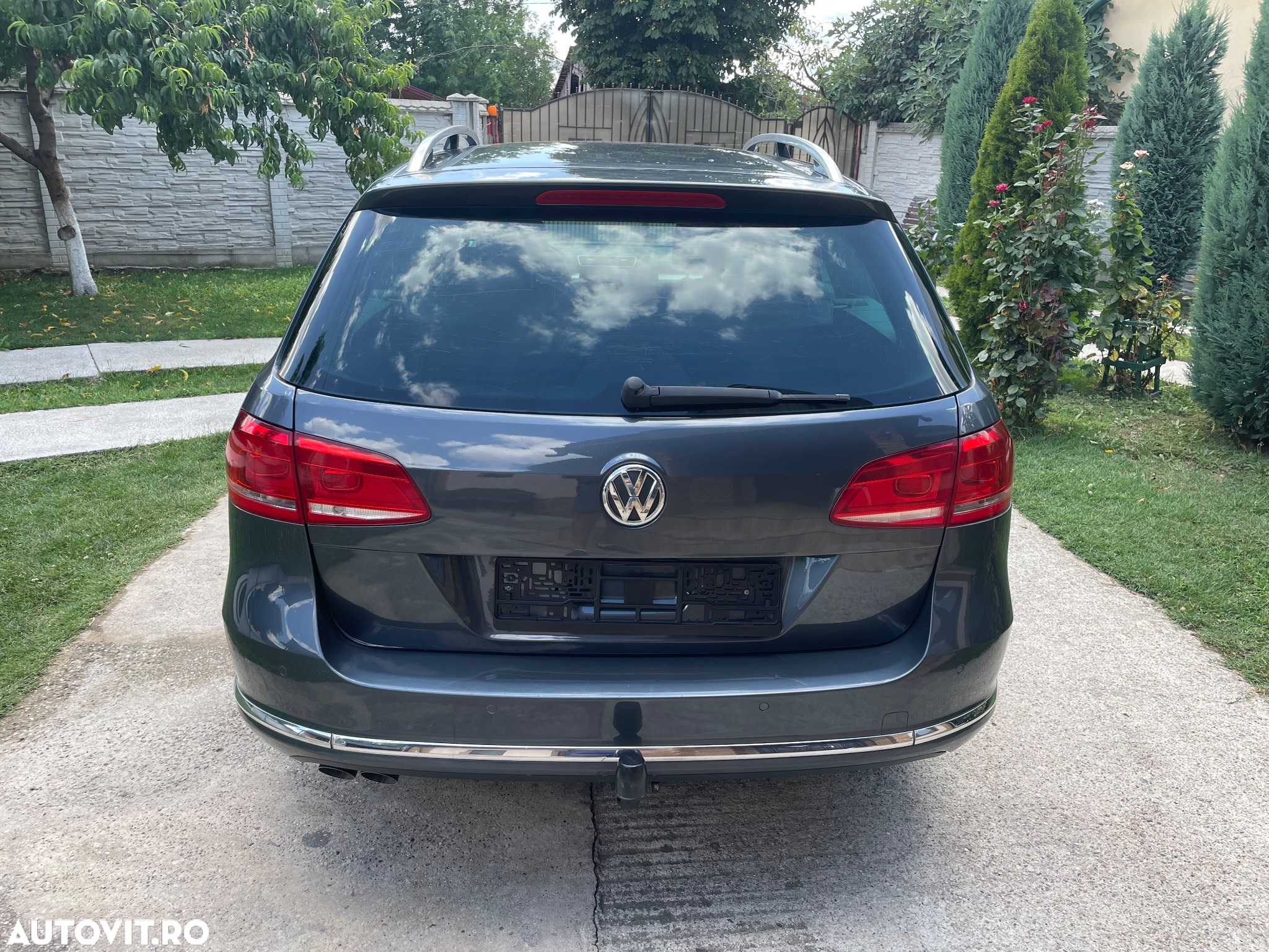 Volkswagen Passat - 11