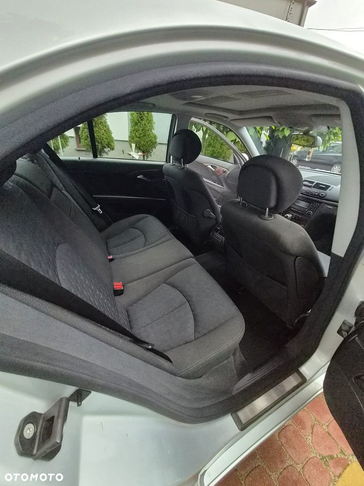 Mercedes-Benz Klasa E 200 CDI Automatik Classic - 13