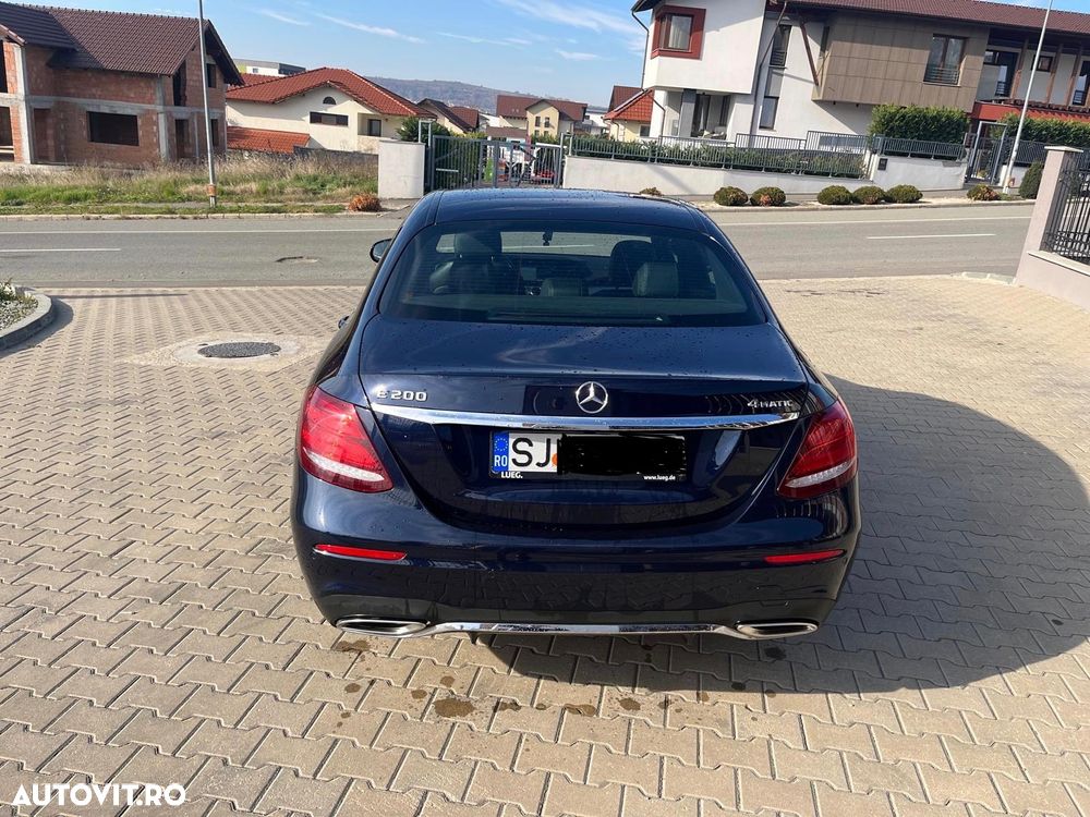 Mercedes-Benz E 200 T-Modell 4MATIC Aut. - 8