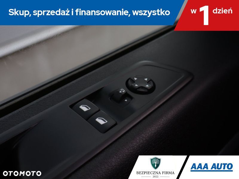 Opel Zafira - 17