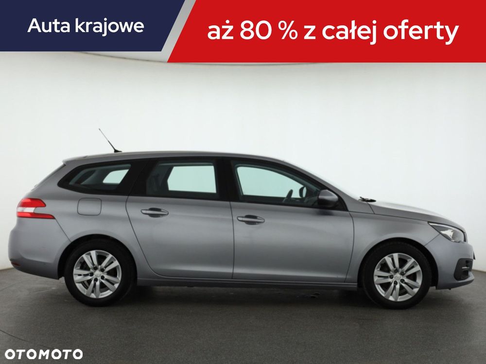 Peugeot 308 - 8