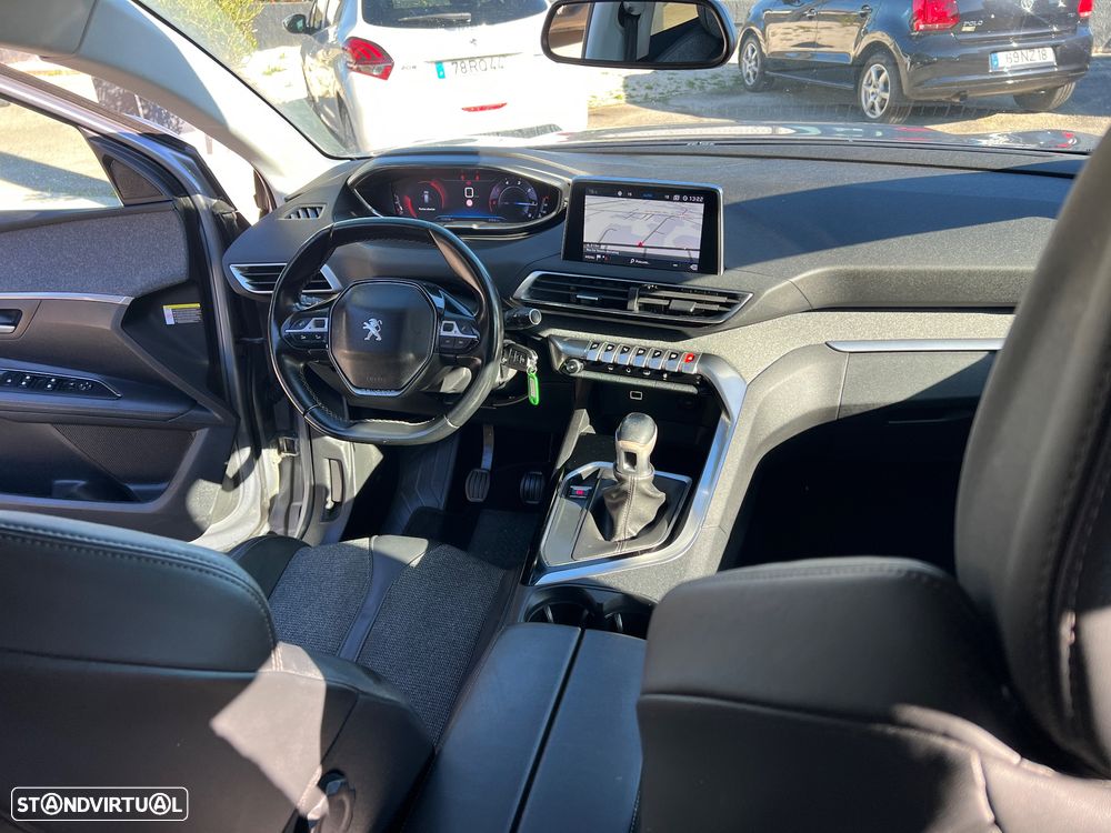 Peugeot 3008 1.5 BlueHDi Allure - 19