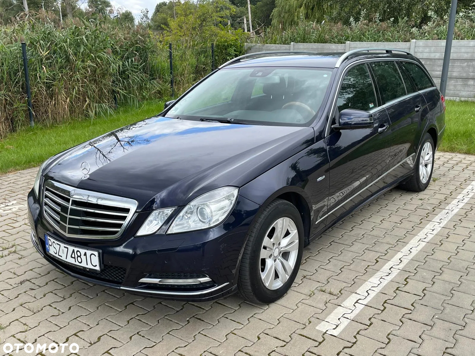 Mercedes-Benz Klasa E 350 T CDI DPF BlueEFFICIENCY 7G-TRONIC Elegance - 2