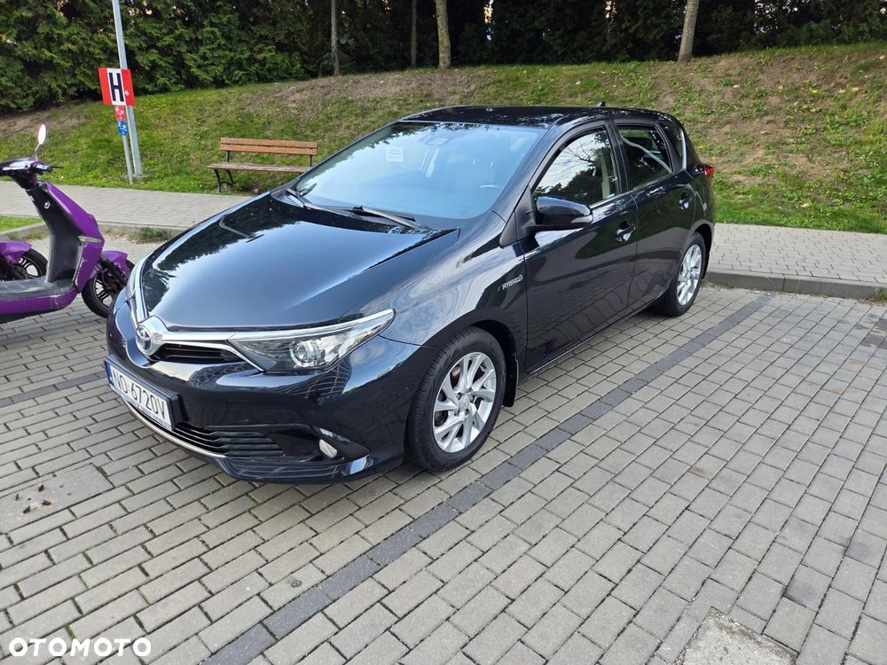 Toyota Auris 2016 photo 3