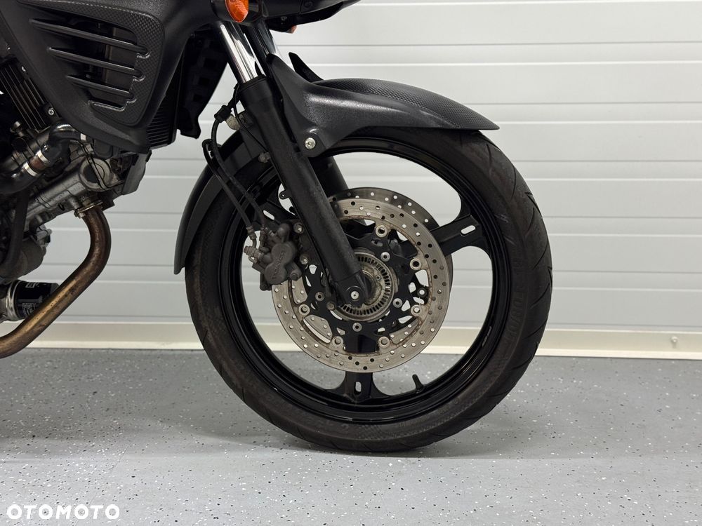 Suzuki V-STROM - 5