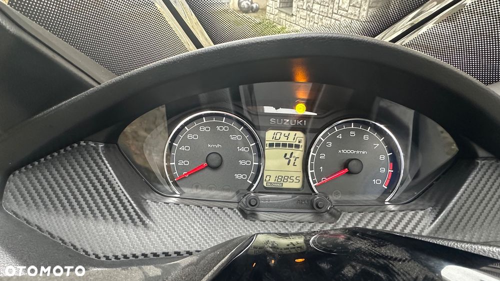 Suzuki Burgman - 10