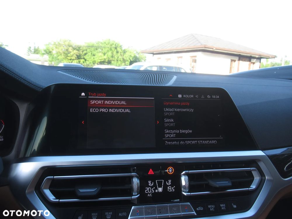 BMW Seria 3 318i Luxury Line - 27