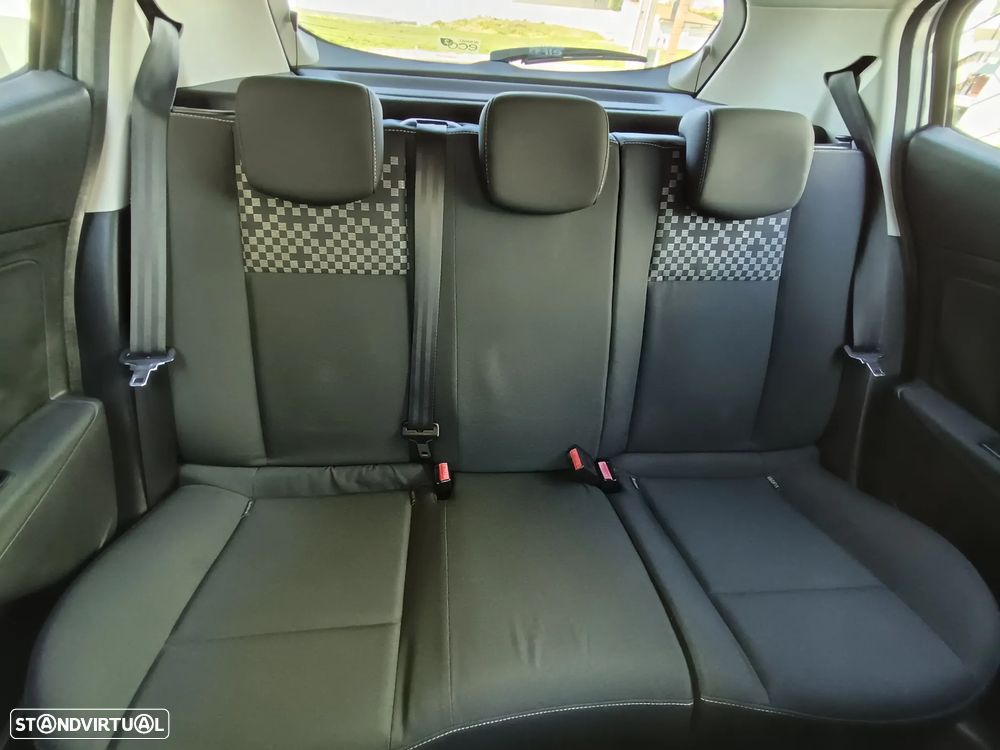 Renault Mégane 1.5 dCi Dynamique - 27