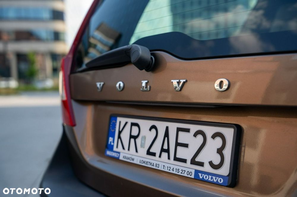 Volvo XC 70 3.2 AWD Summum - 35