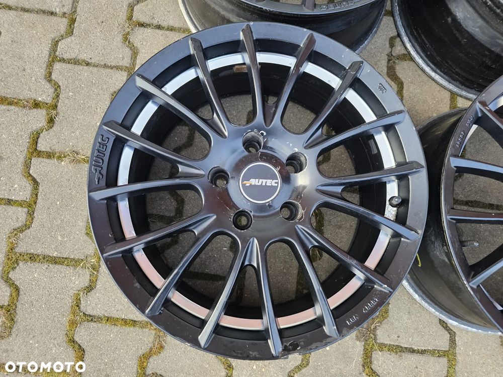 Autec BMW Seria 1 E81 E82 E87 E88 Seria 3 E36 E46 / 8Jx17 ET30 5x120 / KBA 48581 - 8