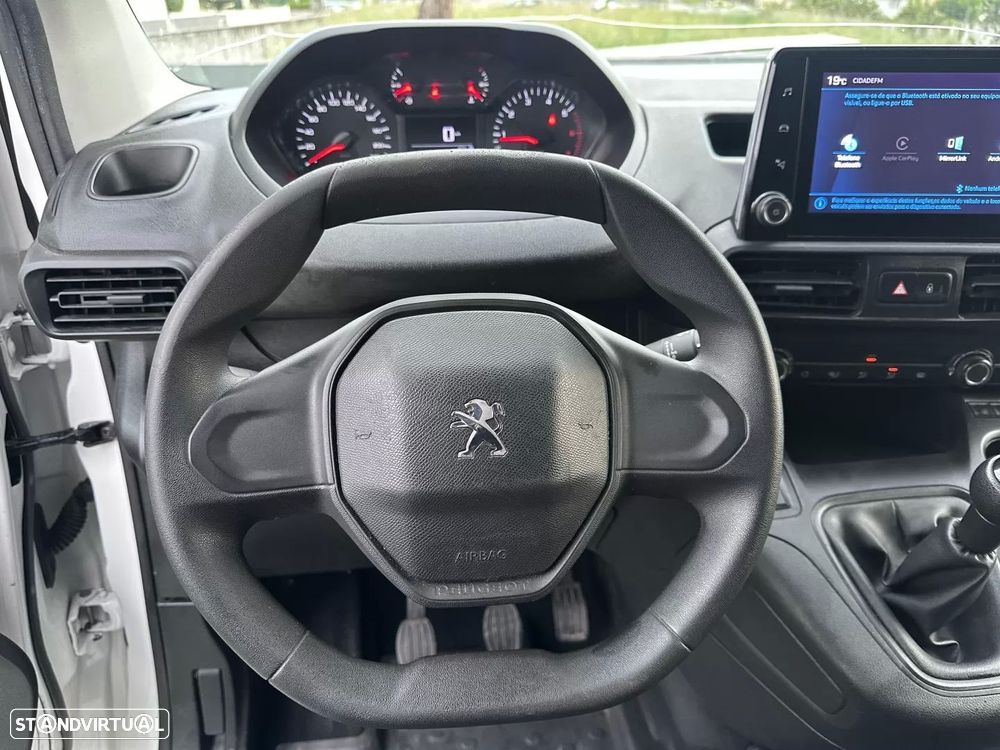 Peugeot partner 1.5 hdi 3 lugares - 23