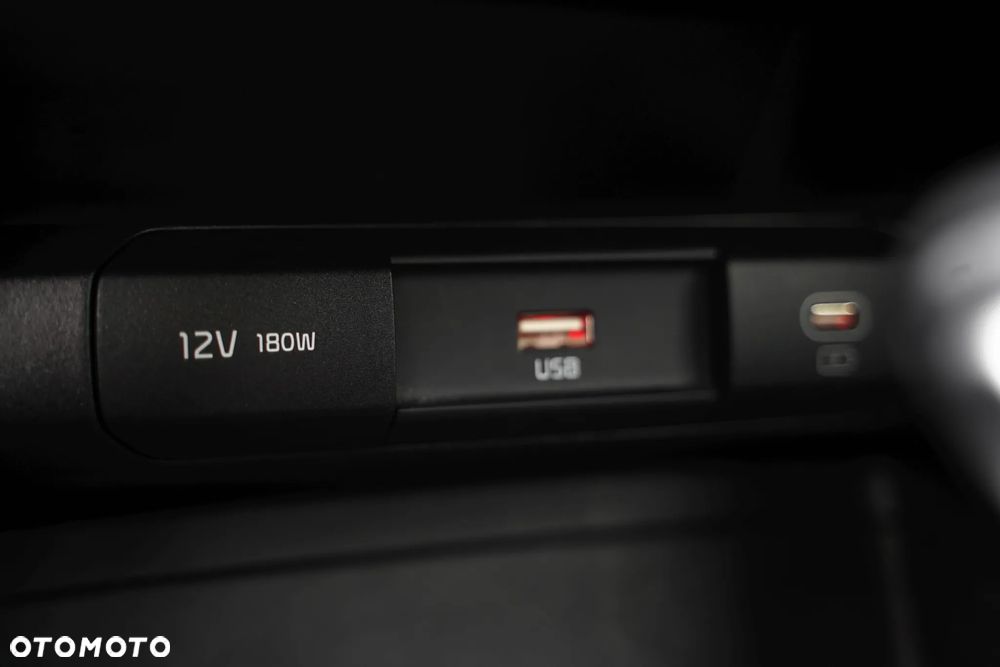 Kia Ceed 1.5 T-GDI Business Line Plus DCT - 28