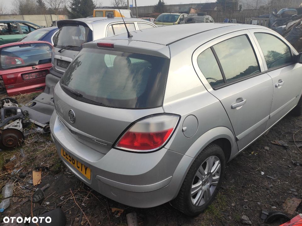 Opel Astra III H 1.7 Cdti 1.6 16V NA CZĘŚCI ! Kombi Hatchback srebrny - 8