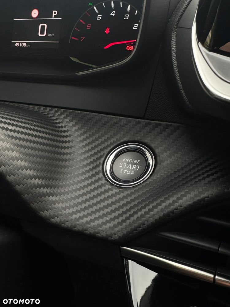 Peugeot 2008 1.2 PureTech Allure S&S EAT8 - 24