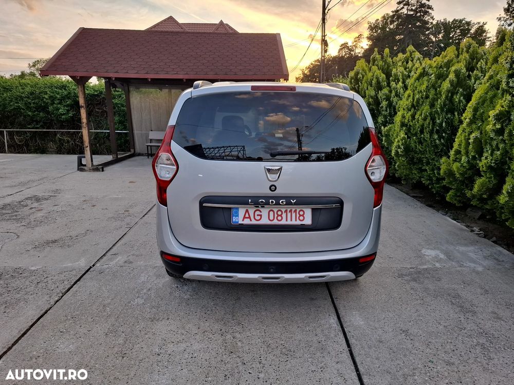 Dacia Lodgy dCi 110 Stepway Celebration - 10