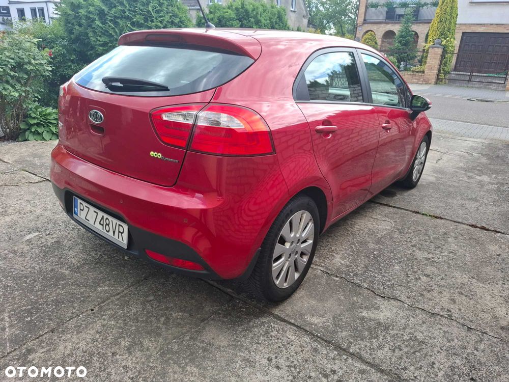 Kia Rio - 3