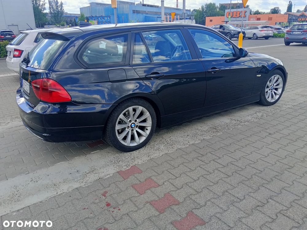 BMW Seria 3 318d - 2