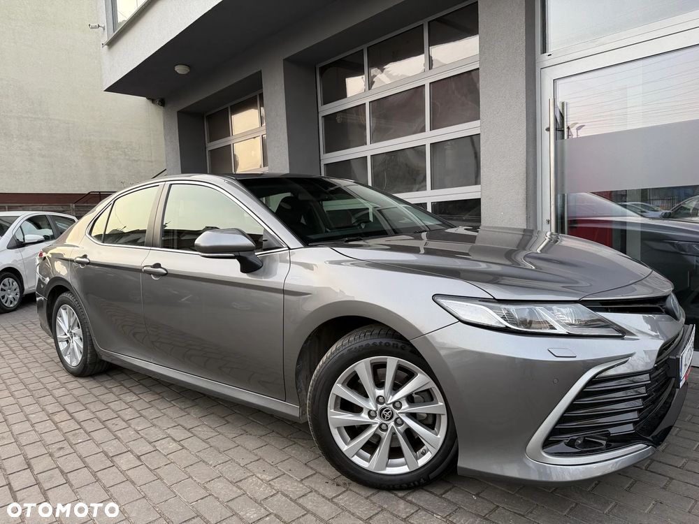 Toyota Camry 2.5 Hybrid Comfort CVT - 1