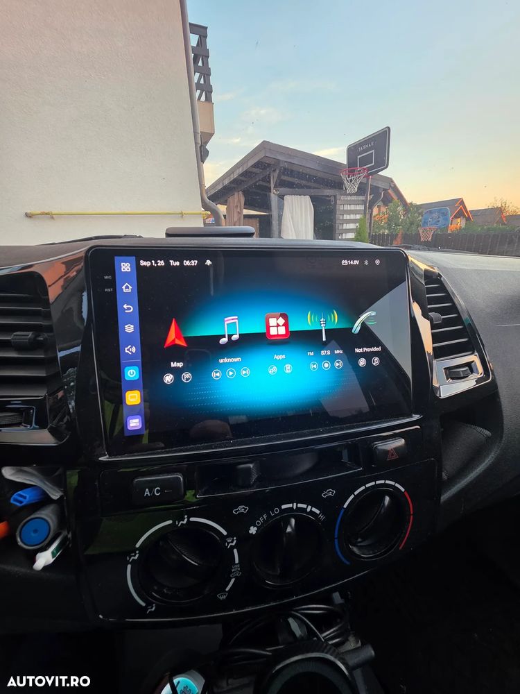 Toyota Hilux Autm. 4x4 Double Cab - 3