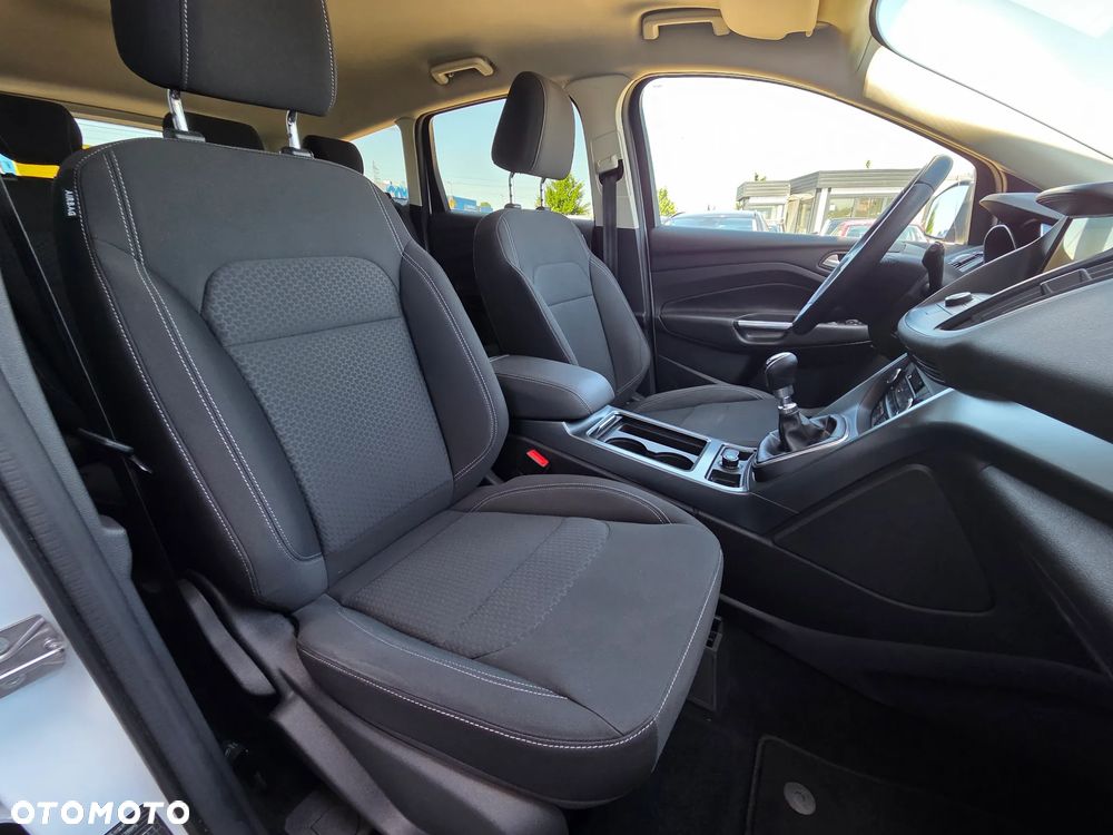 Ford Kuga 1.5 EcoBoost 2x4 Business Edition - 14