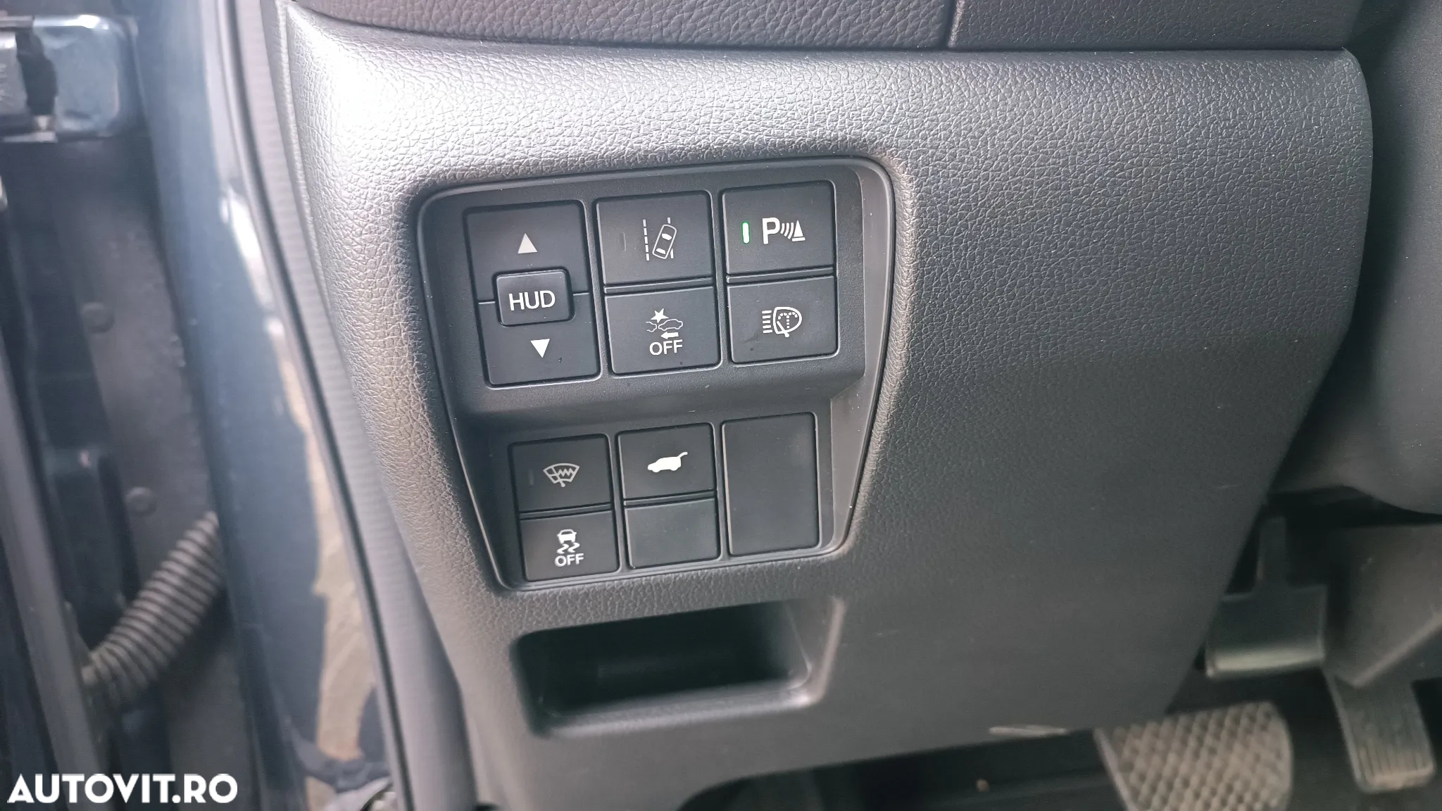 Honda CR-V 1.5 VTEC Turbo 4WD CVT Executive - 12