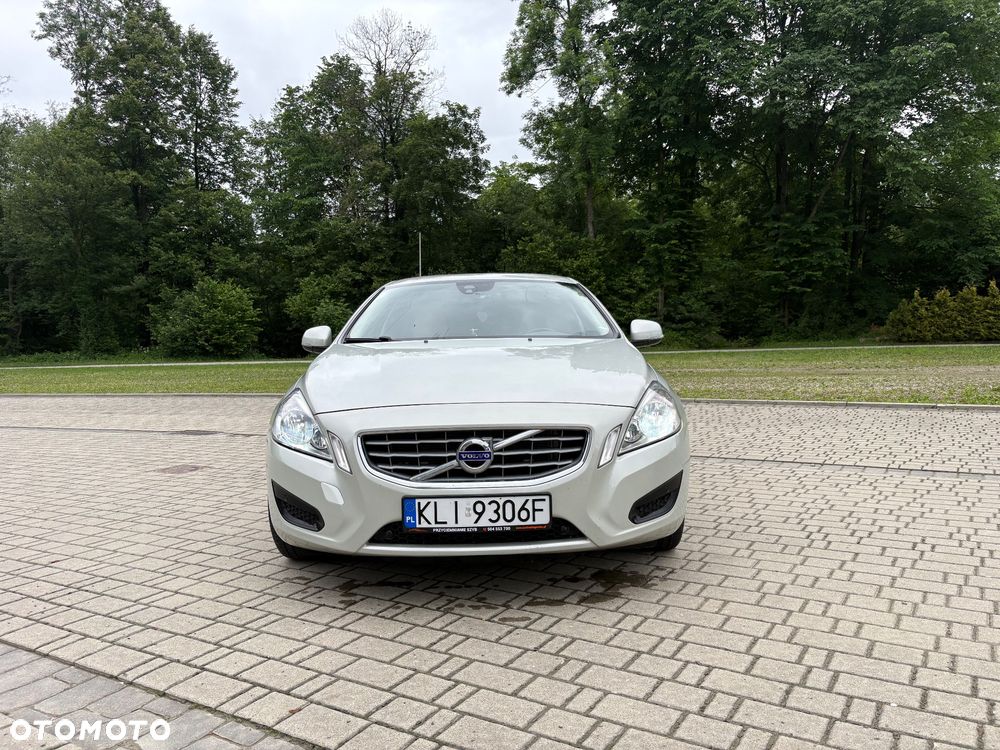Volvo S60 - 1