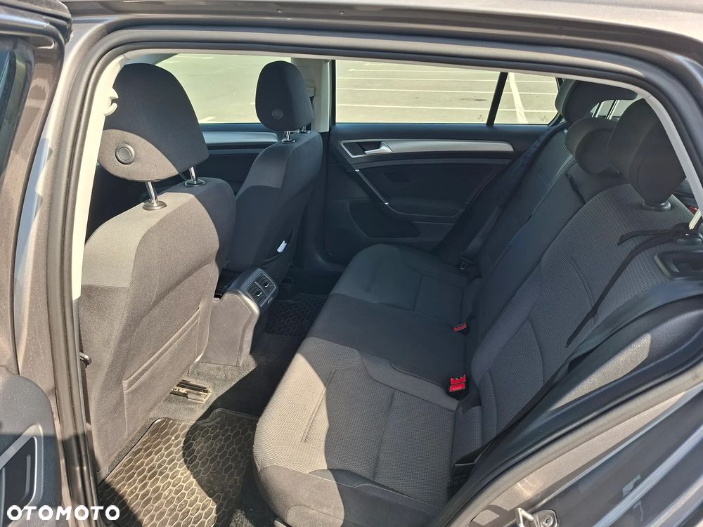 Volkswagen Golf 1.4 TSI BMT Comfortline - 13