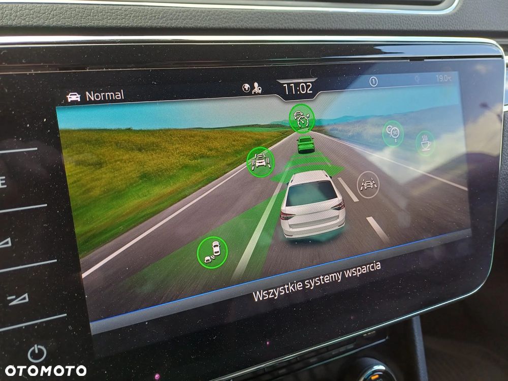 Skoda Superb 2.0 TDI SCR 4x4 L&K DSG - 39