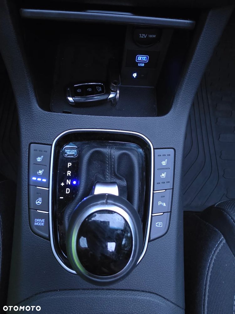 Hyundai i30 1.6 CRDI 48V-Hybrid DCT Prime - 27