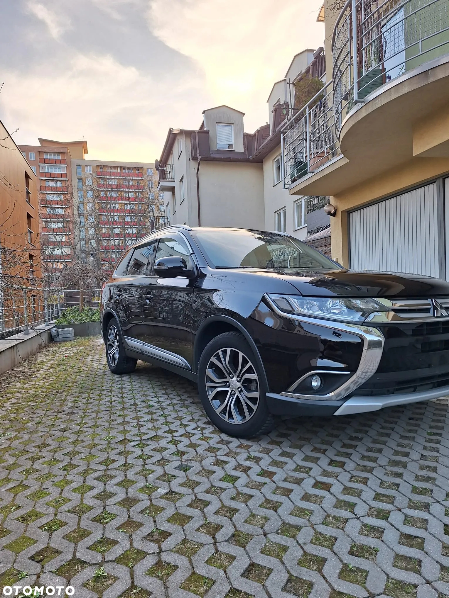 Mitsubishi Outlander 2.0 Intense 4WD CVT - 2