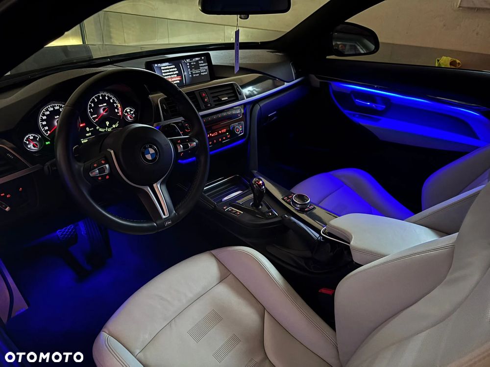 BMW M4 Competition - 35