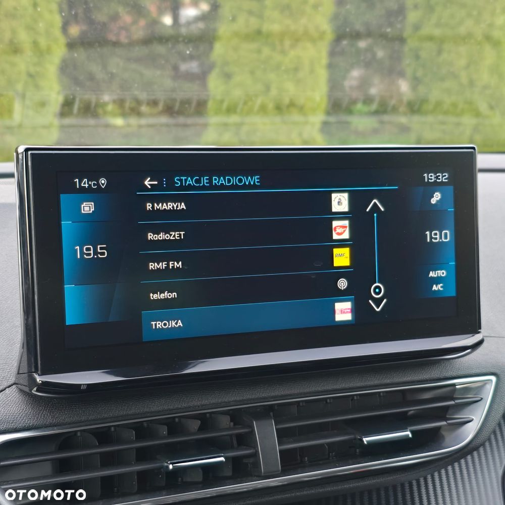 Peugeot 5008 PureTech 130 EAT8 Stop & Start Roadtrip - 39