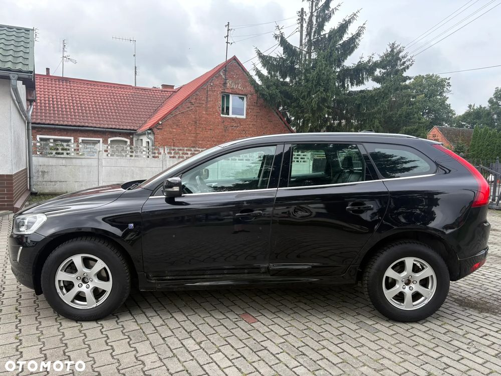 Volvo XC 60 D3 Drive-E Ocean Race - 4