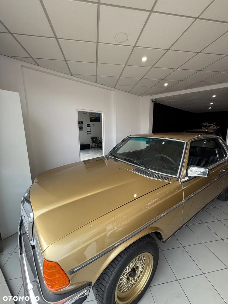 Mercedes-Benz W123 - 8