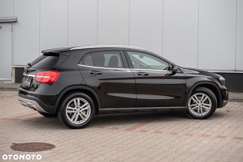 Mercedes-Benz GLA 220 CDI 4Matic 7G-DCT - 14