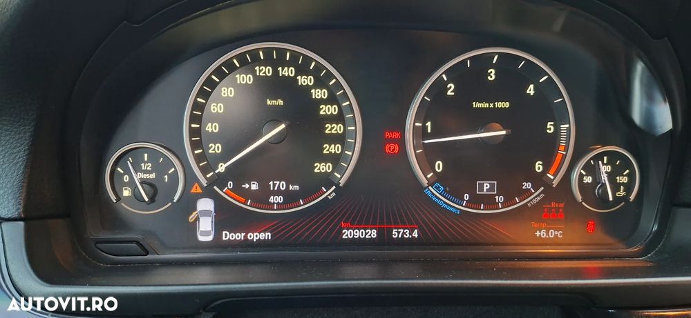 BMW Seria 5 530d xDrive AT - 13