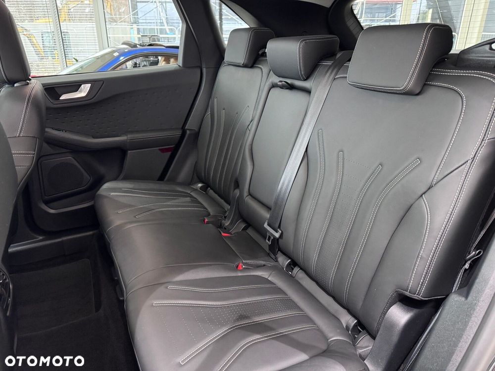 Ford Kuga - 13