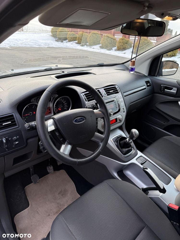 Ford Kuga 2.0 TDCi Titanium FWD - 13