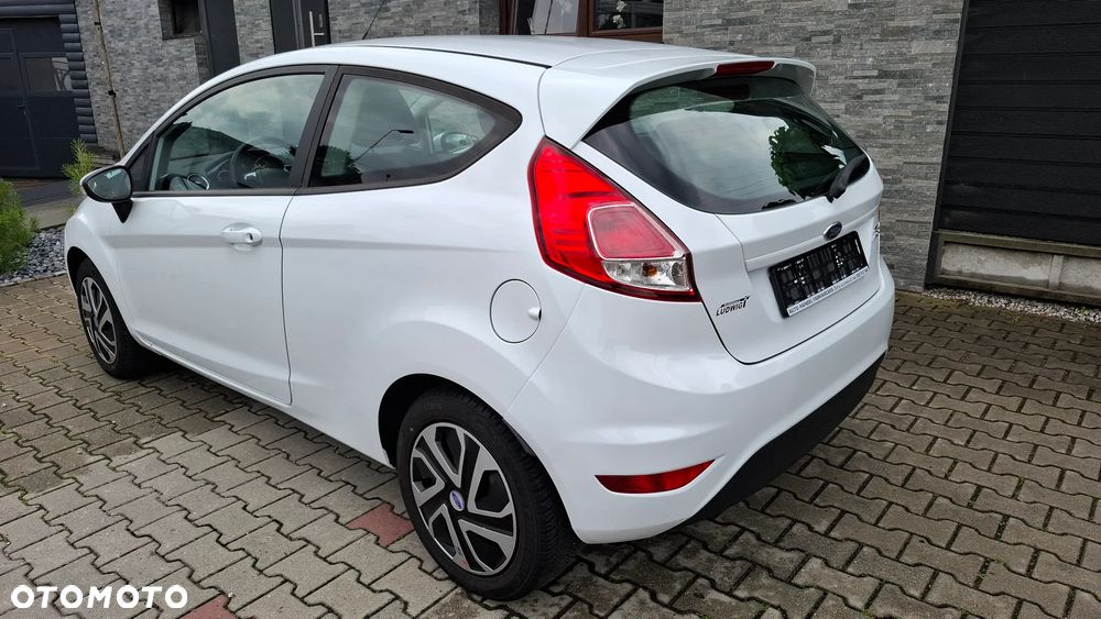 Ford Fiesta 1.25 Ambiente EU5 - 4