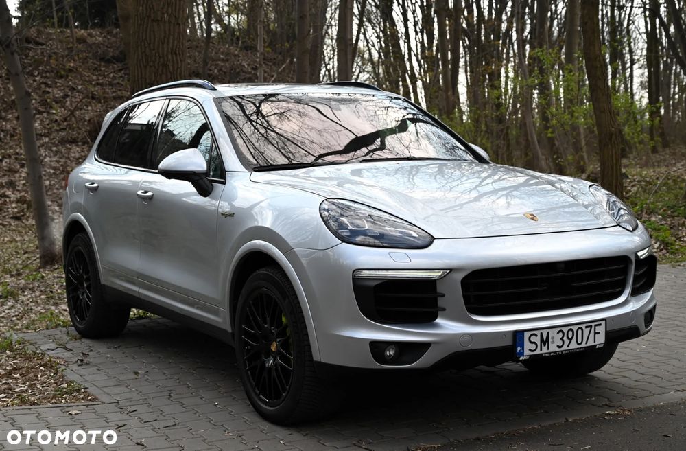 Porsche Cayenne - 4