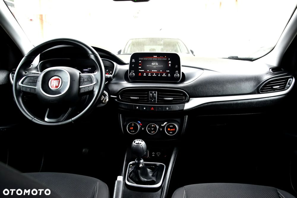 Fiat Tipo 1.4 T-Jet 16v Lounge EU6 - 20
