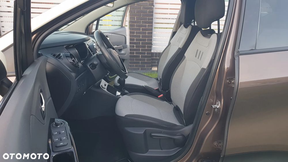 Renault Captur - 16