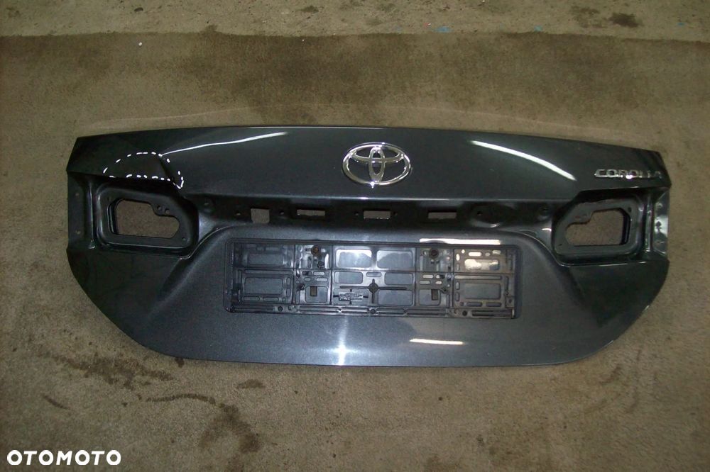 tylna klapa toyota corolla e-16 - 1
