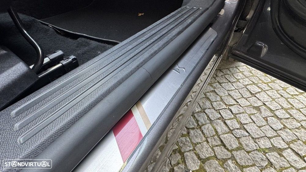 DS DS7 Crossback 1.5 BlueHDi Performance Line EAT8 - 18