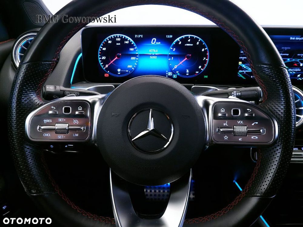 Mercedes-Benz GLB - 18