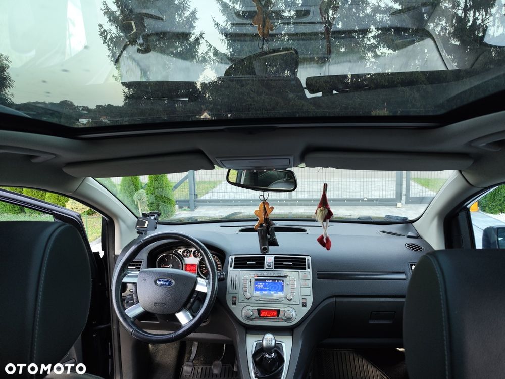 Ford Kuga - 10