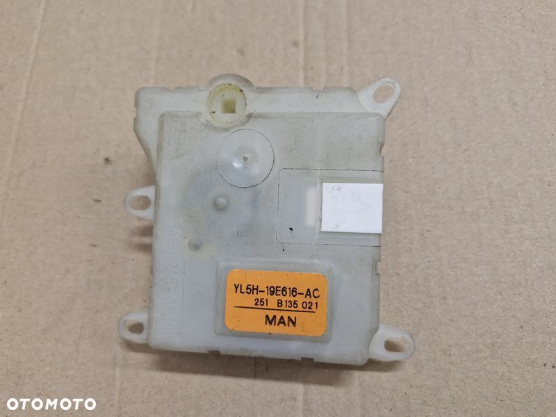 LINCOLN NAVIGATOR 2 II SILNICZEK NAGRZEWNICY NAWIEWU YL5H-19E616-AC - 3