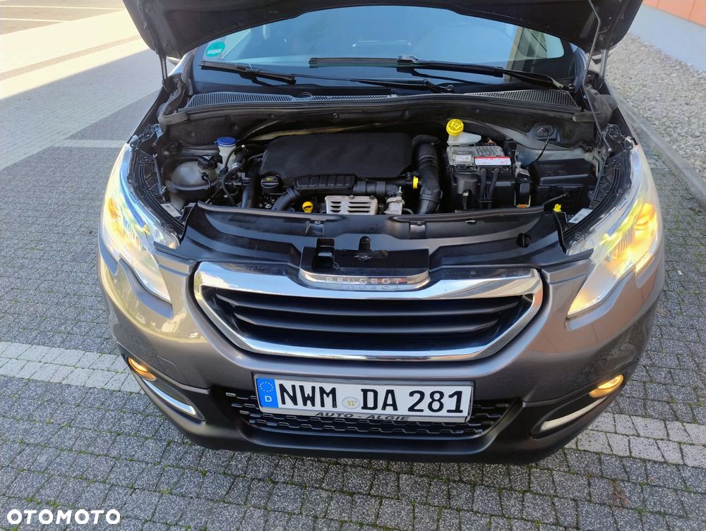 Peugeot 2008 1.2 Pure Tech Allure S&S - 25