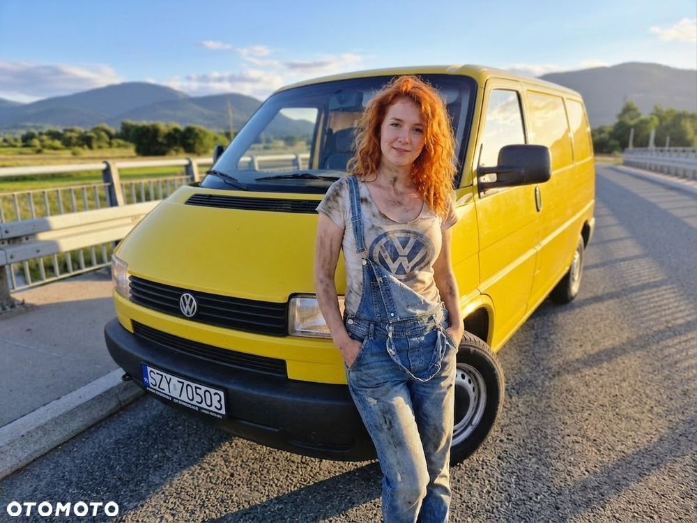Volkswagen Transporter - 1