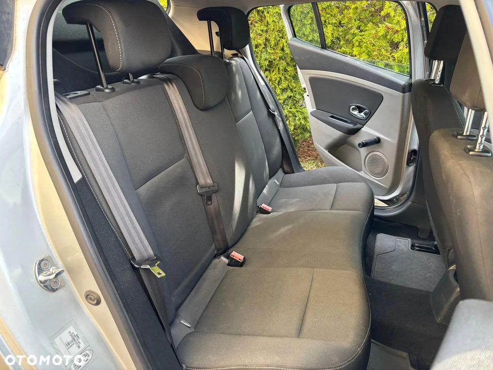 Renault Megane 1.6 16V Generation - 17